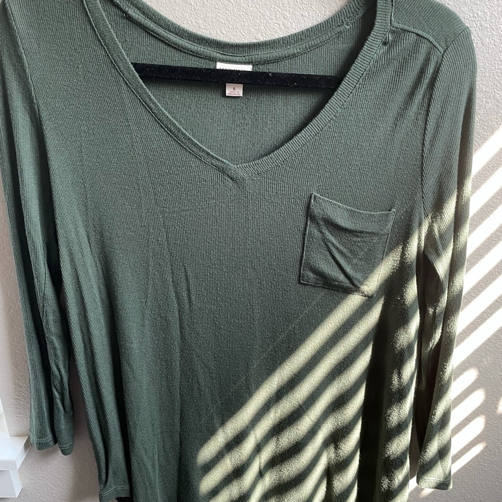 Hunter Green V-neck Quarter Sleeve Sweater